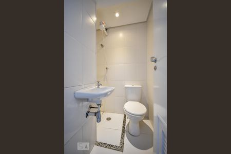 Apartamento à venda com 114m², 3 quartos e 2 vagas Apartamento à venda com 114m², 3 quartos e 2 vagasBanheiro de Serviço