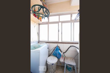 Apartamento à venda com 65m², 2 quartos e sem vagaÁrea de Serviço