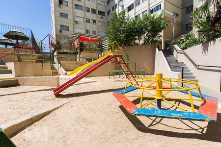 Apartamento à venda com 65m², 2 quartos e sem vagaÁrea Comum - Playground