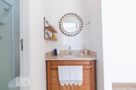 Banheiro de apartamento para alugar com 1 quarto, 40m² em Vila Prudente, São Paulo