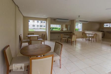Apartamento à venda com 55m², 3 quartos e 1 vaga Apartamento à venda com 55m², 3 quartos e 1 vagaÁrea comum - Salão de festas