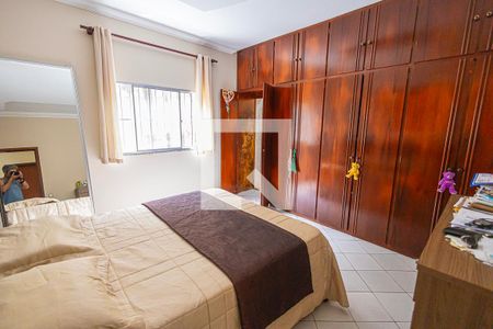 quarto 1 / suite de casa para alugar com 3 quartos, 460m² em Candelária, Belo Horizonte