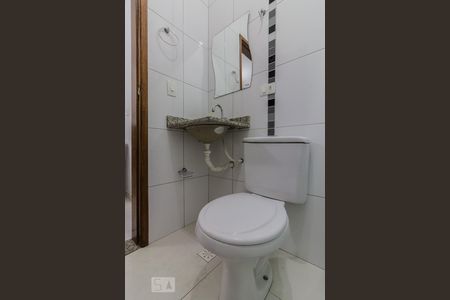Banheiro de apartamento à venda com 2 quartos, 47m² em Vila Alice, Santo André