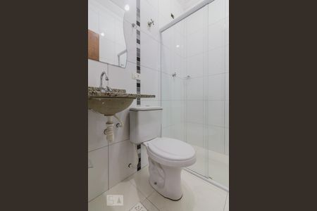 Banheiro de apartamento à venda com 2 quartos, 47m² em Vila Alice, Santo André