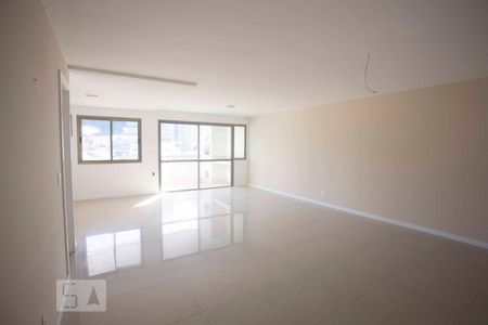 sala de apartamento à venda com 3 quartos, 135m² em Vital Brasil, Niterói