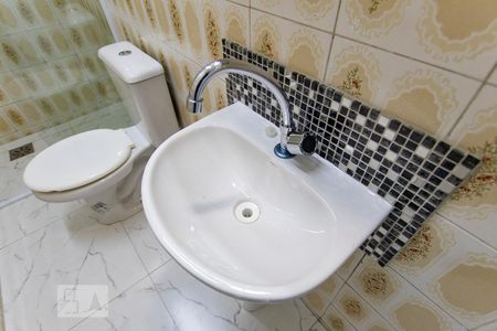 Banheiro Social . - Lavabo de casa para alugar com 2 quartos, 120m² em Vila Graff, Jundiaí