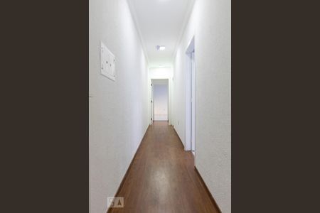 Corredor Dormitorios de casa para alugar com 2 quartos, 120m² em Vila Graff, Jundiaí
