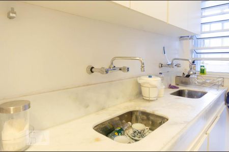 Apartamento para alugar com 110m², 3 quartos e 1 vaga Apartamento para alugar com 110m², 3 quartos e 1 vagaPia da cozinha com duas cubas