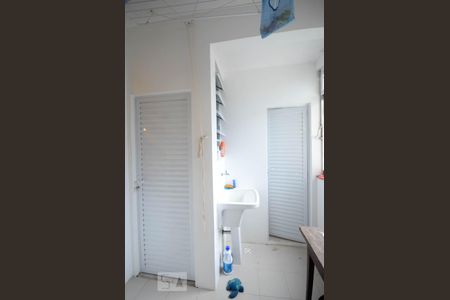 Apartamento para alugar com 110m², 3 quartos e 1 vaga Apartamento para alugar com 110m², 3 quartos e 1 vagaCozinha e Área de Serviço