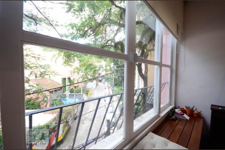 Vista externa vista da janela da sala de apartamento para alugar com 3 quartos, 110m² em Gávea, Rio de Janeiro