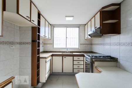 Apartamento à venda com 115m², 3 quartos e 2 vagasCozinha