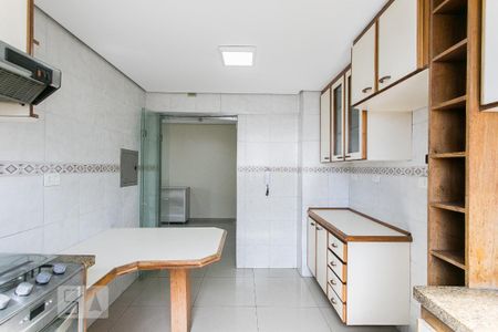 Apartamento à venda com 115m², 3 quartos e 2 vagasCozinha