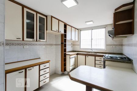 Apartamento à venda com 115m², 3 quartos e 2 vagasCozinha