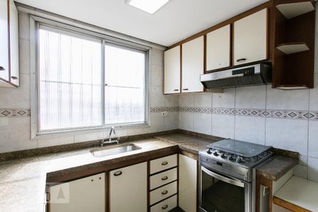 Apartamento à venda com 115m², 3 quartos e 2 vagasCozinha
