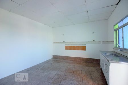 Casa à venda com 100m², 2 quartos e 1 vaga Casa à venda com 100m², 2 quartos e 1 vagaClozinha