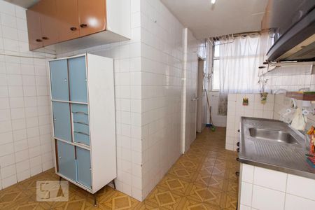 Apartamento para alugar com 75m², 2 quartos e 1 vagaCozinha