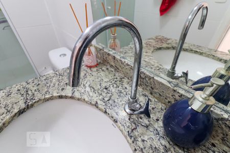 Apartamento à venda com 67m², 2 quartos e 1 vagaBanheiro Corredor