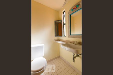 Apartamento à venda com 58m², 2 quartos e 1 vaga Apartamento à venda com 58m², 2 quartos e 1 vagaBanheiro Social