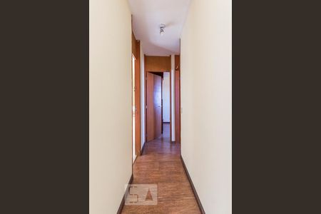 Corredor de apartamento para alugar com 2 quartos, 58m² em Parque Rural Fazenda Santa Cândida, Campinas