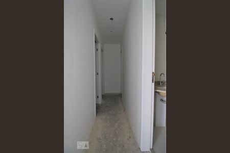 Corredor de apartamento para alugar com 3 quartos, 67m² em Vila Andrade, São Paulo