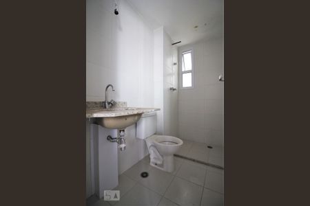 Banheiro de apartamento para alugar com 3 quartos, 67m² em Vila Andrade, São Paulo