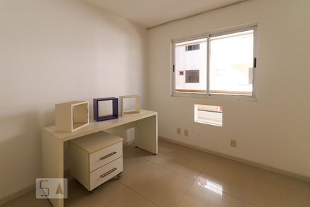 Quarto 1 de apartamento para alugar com 3 quartos, 90m² em Recreio dos Bandeirantes, Rio de Janeiro