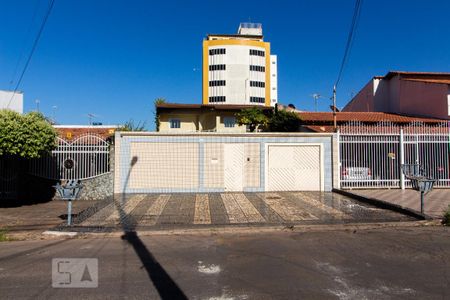 Apartamento para alugar com 50m², 1 quarto e 2 vagas Apartamento para alugar com 50m², 1 quarto e 2 vagasFachada