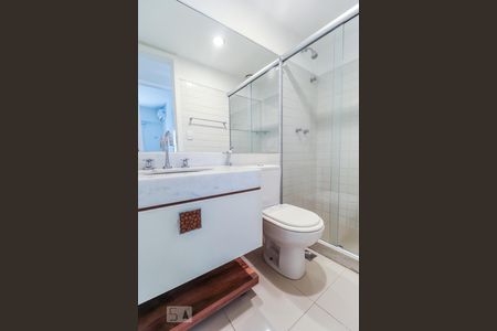 Apartamento para alugar com 105m², 3 quartos e 1 vaga Apartamento para alugar com 105m², 3 quartos e 1 vagaBanheiro Social