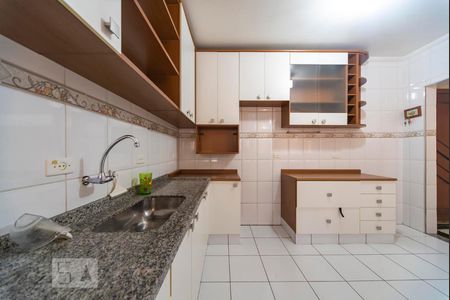 Apartamento à venda com 97m², 3 quartos e 3 vagasCozinha 