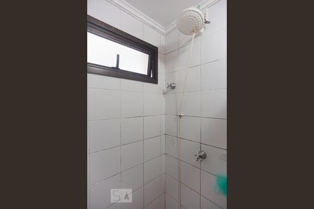 Banheiro  de apartamento à venda com 2 quartos, 60m² em Vila Santana, Campinas