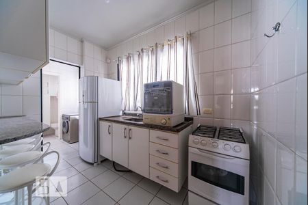 Apartamento para alugar com 80m², 2 quartos e 2 vagasCozinha