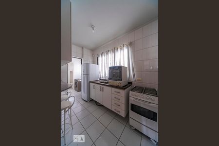 Apartamento para alugar com 80m², 2 quartos e 2 vagasCozinha