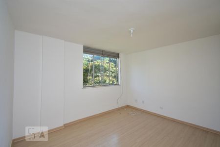 Sala  de apartamento à venda com 2 quartos, 60m² em Santa Rosa, Niterói