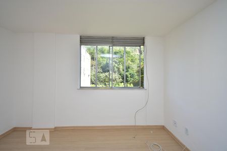 Sala  de apartamento à venda com 2 quartos, 60m² em Santa Rosa, Niterói