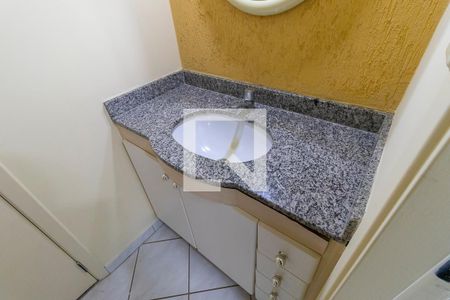 Apartamento à venda com 60m², 2 quartos e 1 vaga Apartamento à venda com 60m², 2 quartos e 1 vagaBanheiro da suíte