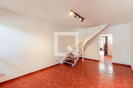 Sala de casa à venda com 2 quartos, 105m² em Vila Cordeiro, São Paulo