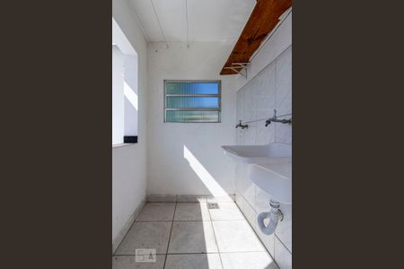Área de Serviço de casa para alugar com 1 quarto, 50m² em Parque Boturussu, São Paulo