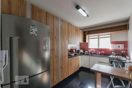 Apartamento à venda com 73m², 3 quartos e 2 vagasCozinha (Armários)