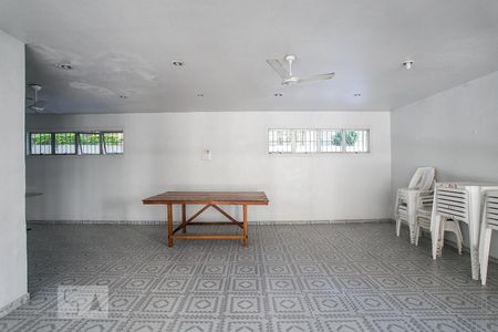 Apartamento à venda com 78m², 1 quarto e 1 vagaSalão de festas