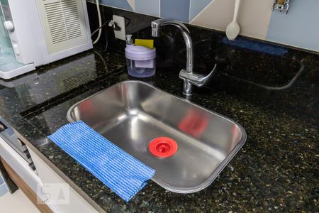 Apartamento à venda com 98m², 2 quartos e 2 vagasDetalhe da Cozinha