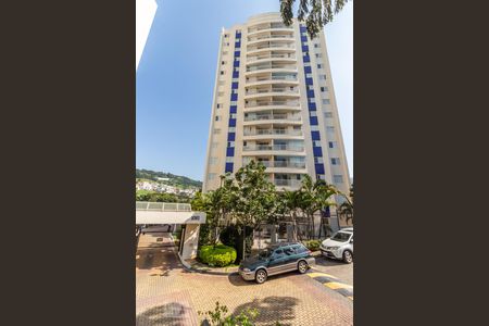 Apartamento à venda com 98m², 2 quartos e 2 vagasÁrea Comum: Fachada