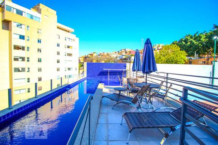 Apartamento para alugar com 65m², 2 quartos e 2 vagas Apartamento para alugar com 65m², 2 quartos e 2 vagasÁrea comum - Piscina