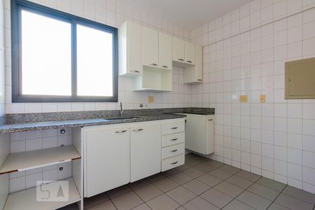 Apartamento para alugar com 100m², 3 quartos e 2 vagasCozinha