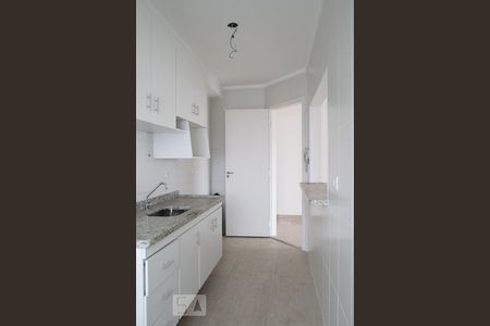 Apartamento à venda com 57m², 2 quartos e 2 vagasCOZINHA