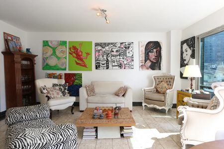 sala de apartamento à venda com 2 quartos, 120m² em Real Parque, São Paulo