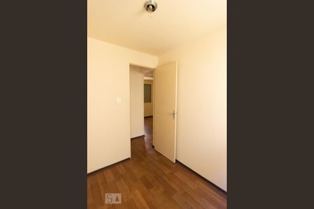 Quarto 1 de apartamento para alugar com 3 quartos, 65m² em Santa Cândida, Curitiba