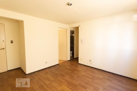 Sala de apartamento para alugar com 3 quartos, 65m² em Santa Cândida, Curitiba