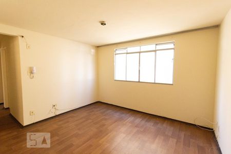 Sala de apartamento para alugar com 3 quartos, 65m² em Santa Cândida, Curitiba