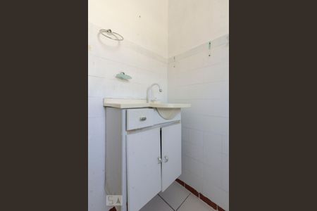 Banheiro  de casa para alugar com 1 quarto, 40m² em Parque Boturussu, São Paulo