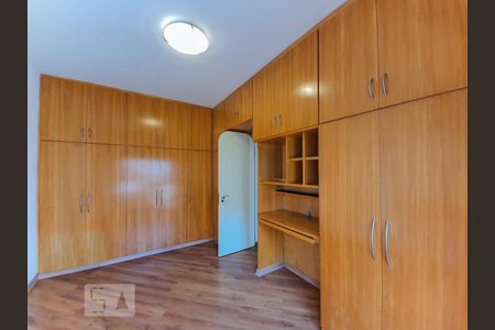 Apartamento para alugar com 142m², 3 quartos e 2 vagasQuarto 2
